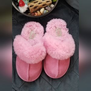 Ugg Cozy Scuff slippers
